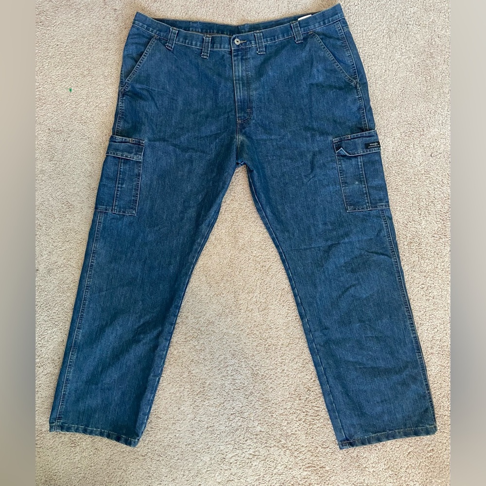 Wrangler Men's Cargo Jeans 6 Pocket  - Relaxed Fit 46x32